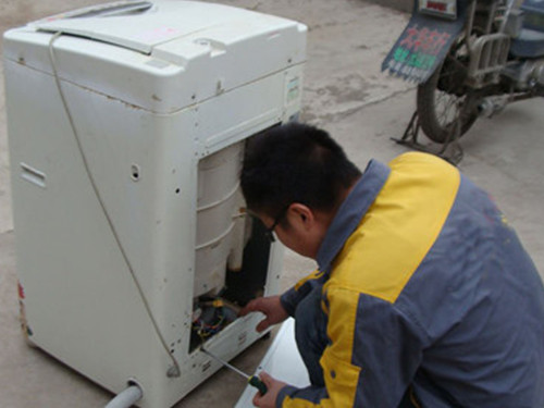 廣州鶴龍格蘭仕洗衣機(jī)維修多少錢_快速上門