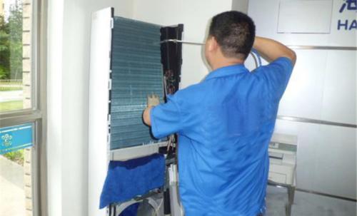西寧清洗空調(diào)服務(wù)上門電話_深度拆卸清洗