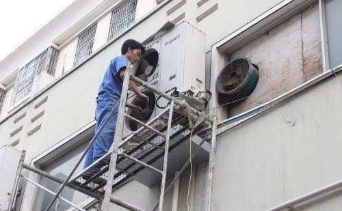 空調(diào)移機(jī)收費(fèi)服務(wù)電話_附近空調(diào)拆裝師傅上門